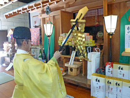 栃木県真岡市の大前恵比寿神社でハロウィンジャンボ宝くじ高額当選のご祈祷風景