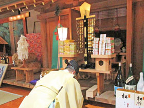 �_�E���񂪃L���̂��邠�肪����������q�ׂĎГa�̒��ɋ����n��܂�