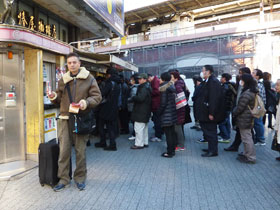 ����̉��ō����������󂭂��������ă|�[�Y�����߂鎄