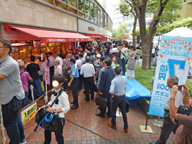 �󂭂��������J�n�ƂȂ葋���͑吨�̂��q����ő卬�G