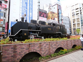 新橋駅前広場にある蒸気機関車