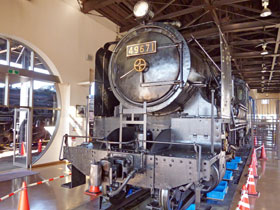 真岡駅の中には本物の蒸気機関車が鎮座しています