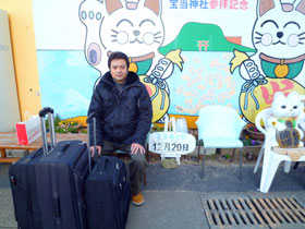 �󓖐_�ЎQ�q�L�O�̊Ŕ̑O�ŋL�O�B�e